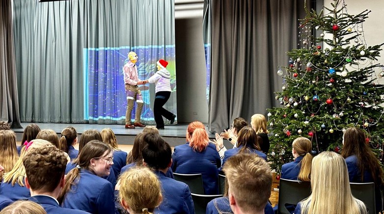 Strictly come dancing